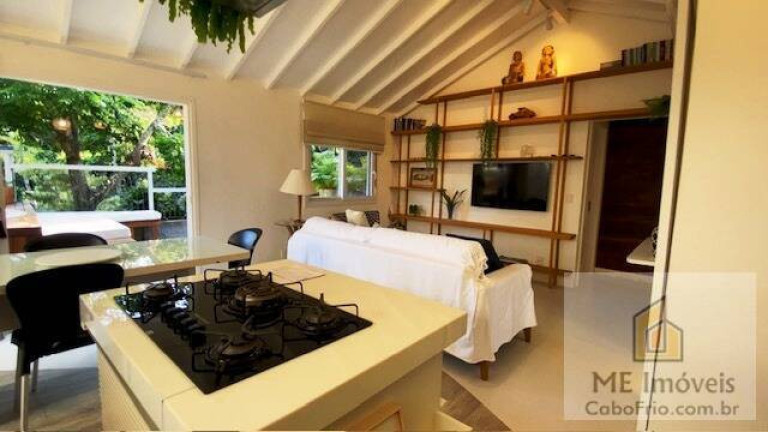 Imagem Casa de Condomínio com 2 Quartos à Venda, 120 m² em Ferradura - Búzios