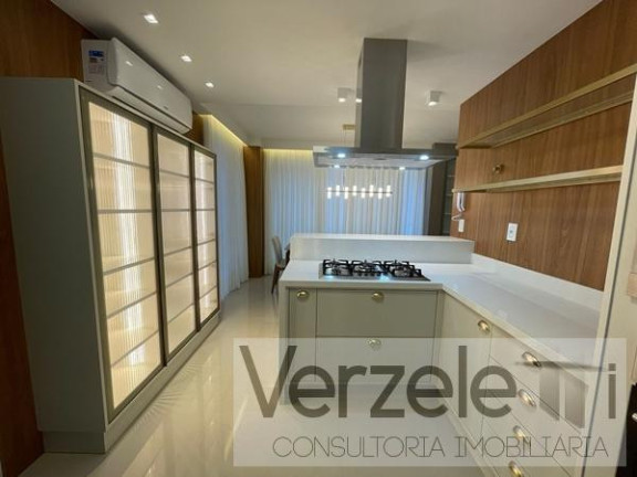 Imagem Apartamento com 3 Quartos à Venda, 136 m² em Centro - Balneário Camboriú Imagem Apartamento com 3 Quartos à Venda, 136 m² em Centro - Balneário Camboriú
