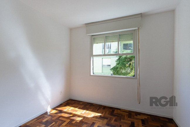 Imagem Imóvel com 3 Quartos à Venda, em Cristal - Porto Alegre Imagem Imóvel com 3 Quartos à Venda, em Cristal - Porto Alegre