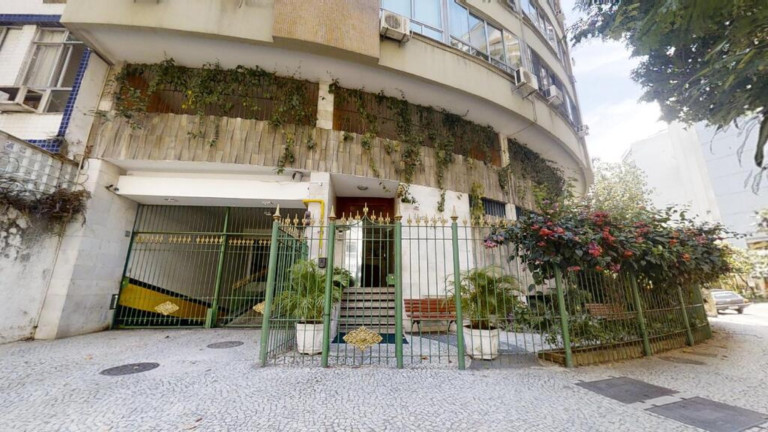 Imagem Imóvel com 3 Quartos à Venda, 130 m² em Flamengo - Rio De Janeiro Imagem Imóvel com 3 Quartos à Venda, 130 m² em Flamengo - Rio De Janeiro
