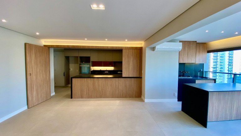 Imagem Apartamento com 3 Quartos à Venda, 130 m² em Jardim Das Acácias - São Paulo
