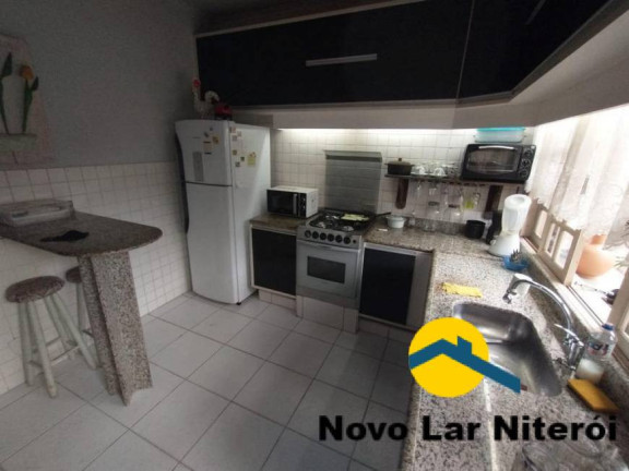 Imagem Casa com 5 Quartos à Venda, 250 m² em Piratininga - Niterói Imagem Casa com 5 Quartos à Venda, 250 m² em Piratininga - Niterói