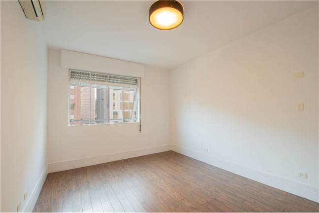 Imagem Apartamento com 2 Quartos à Venda, 156 m² em Cerqueira César - São Paulo