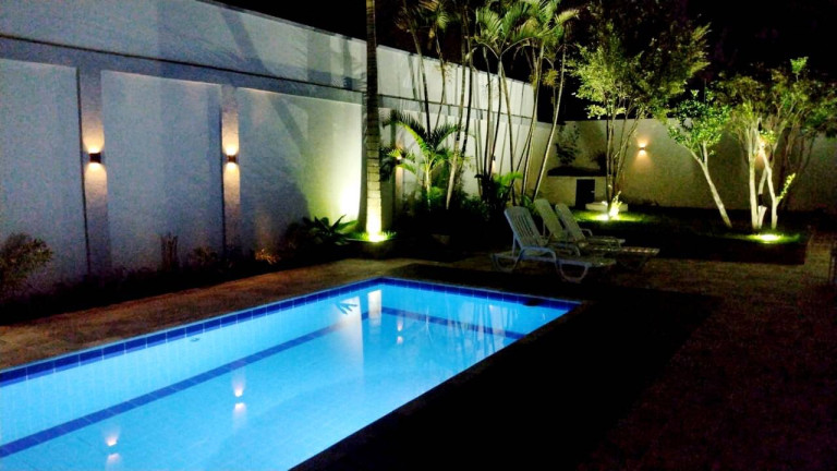 Casa com 4 Quartos à Venda, 350 m² em Interlagos - São Paulo