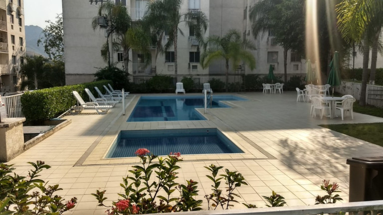 Imagem Imóvel com 2 Quartos à Venda, 51 m² em Taquara - Rio De Janeiro Imagem Imóvel com 2 Quartos à Venda, 51 m² em Taquara - Rio De Janeiro