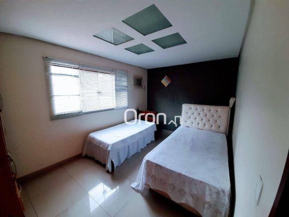 Imagem Sobrado com 5 Quartos à Venda, 358 m² em Residencial Balneário - Goiânia