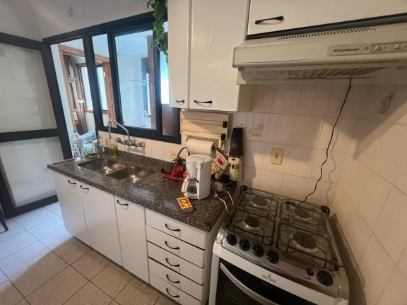 Imagem Imóvel com 2 Quartos à Venda, em Chácara Das Pedras - Porto Alegre Imagem Imóvel com 2 Quartos à Venda, em Chácara Das Pedras - Porto Alegre