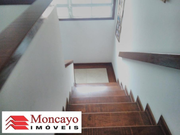 Imagem Sobrado com 4 Quartos à Venda, 300 m² em Centro - Caraguatatuba Imagem Sobrado com 4 Quartos à Venda, 300 m² em Centro - Caraguatatuba