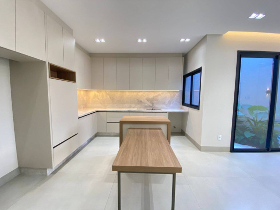 Imagem Casa com 3 Quartos à Venda, 225 m² em Neva - Cascavel Imagem Casa com 3 Quartos à Venda, 225 m² em Neva - Cascavel