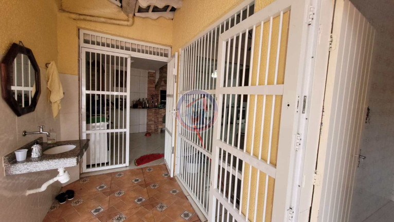 Imagem Casa com 4 Quartos à Venda, 245 m² em Vila Anhanguera - Mongaguá Imagem Casa com 4 Quartos à Venda, 245 m² em Vila Anhanguera - Mongaguá