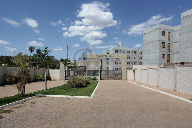 Apartamento com 2 Quartos à Venda,  em Barcelona Park - Montes Claros
