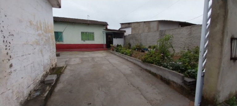 Imagem Casa com 2 Quartos à Venda, 250 m² em Caraguava - Peruíbe Imagem Casa com 2 Quartos à Venda, 250 m² em Caraguava - Peruíbe