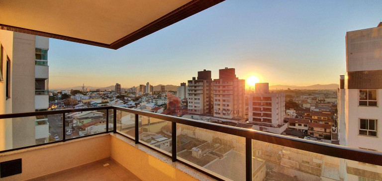 Imagem Apartamento com 2 Quartos para Alugar, 70 m² em São João - Itajaí Imagem Apartamento com 2 Quartos para Alugar, 70 m² em São João - Itajaí
