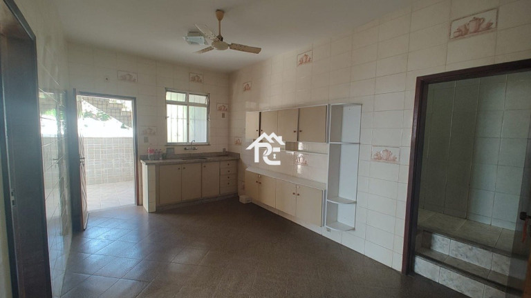 Imagem Casa com 4 Quartos à Venda, 340 m² em Barreto - Niterói