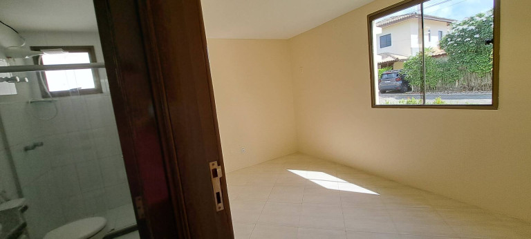 Imagem Casa com 4 Quartos para Alugar,  em Lauro De Freitas