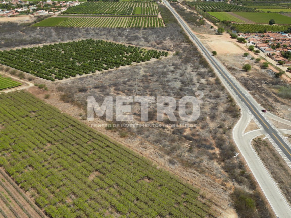 Imagem Fazenda à Venda, em área Rual - Petrolina Imagem Fazenda à Venda, em área Rual - Petrolina