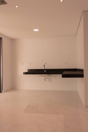 Imagem Imóvel com 3 Quartos à Venda, 156 m²