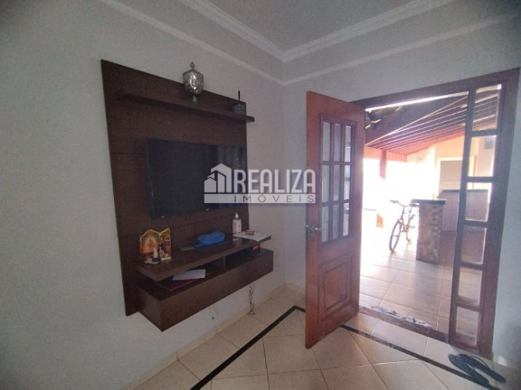 Imagem Casa com 3 Quartos à Venda, 250 m² em Jardim Elza Amuí Ii - Uberaba
