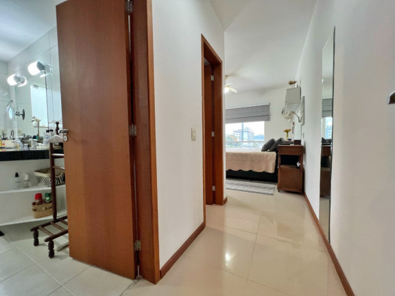 Imagem Casa de Condomínio com 5 Quartos à Venda, em Charitas - Niterói Imagem Casa de Condomínio com 5 Quartos à Venda, em Charitas - Niterói