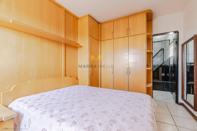 Imagem Sobrado com 3 Quartos à Venda,  em Bairro Alto - Curitiba
