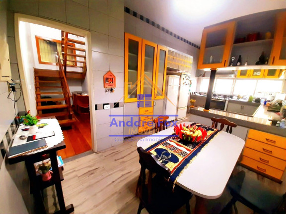 Imagem Casa com 5 Quartos à Venda, 215 m² em Méier - Rio De Janeiro Imagem Casa com 5 Quartos à Venda, 215 m² em Méier - Rio De Janeiro