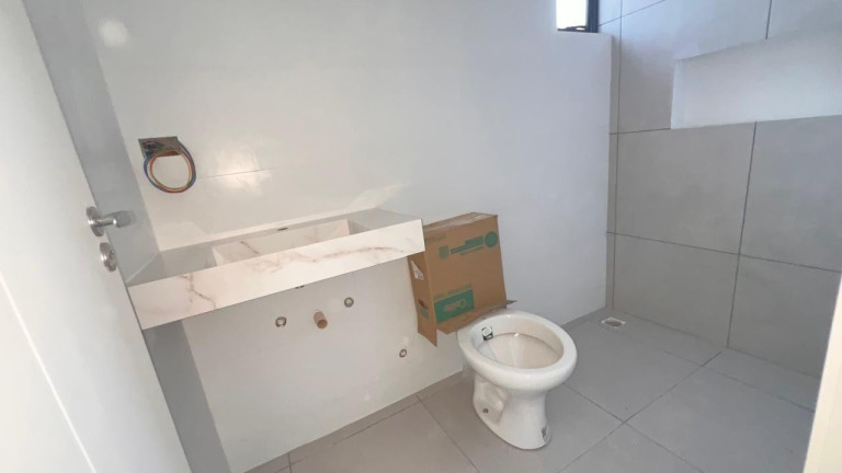 Imagem Casa com 3 Quartos à Venda, 169 m² em Uberaba - Curitiba