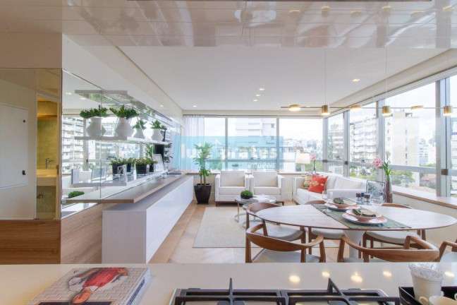 Imagem Apartamento com 2 Quartos à Venda, 85 m² em Moinhos De Vento - Porto Alegre