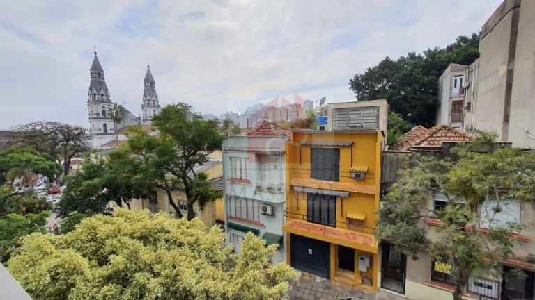 Imagem Apartamento com 3 Quartos à Venda, 101 m² em Centro - Porto Alegre Imagem Apartamento com 3 Quartos à Venda, 101 m² em Centro - Porto Alegre