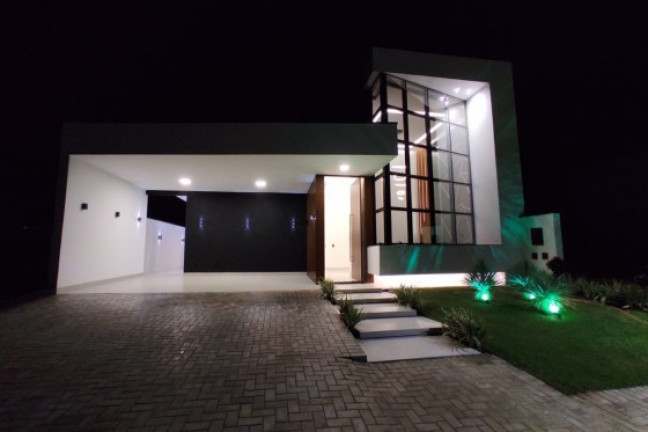 Casa à Venda, 240 m² em Condomínio Paysage Essenza - Umuarama
