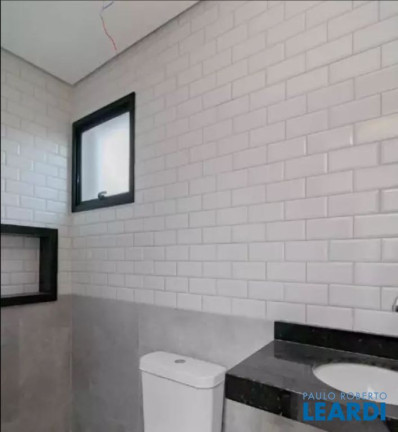 Imagem Apartamento com 2 Quartos à Venda, 51 m² em Vila Floresta - Santo André
