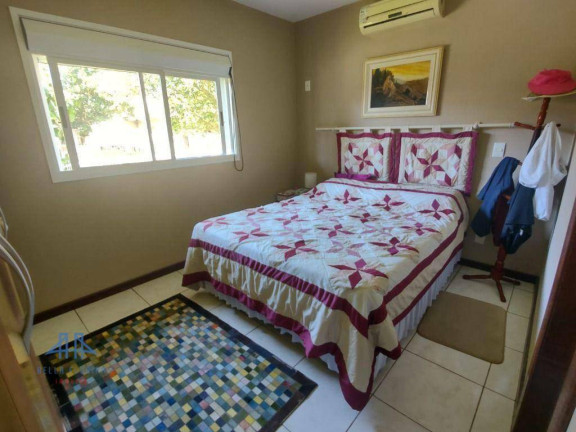 Imagem Casa com 3 Quartos à Venda, 150 m² em João Paulo - Florianópolis