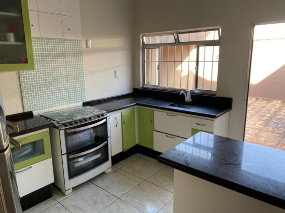 Imagem Casa com 4 Quartos à Venda, 140 m² em Jardim Gurilândia - Taubaté