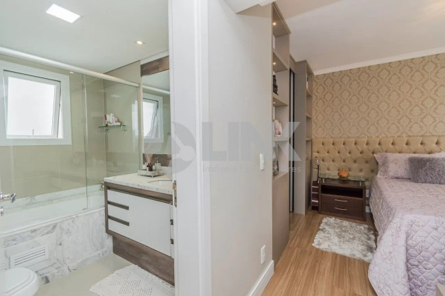 Imagem Apartamento com 3 Quartos à Venda, 158 m² em Menino Deus - Porto Alegre Imagem Apartamento com 3 Quartos à Venda, 158 m² em Menino Deus - Porto Alegre