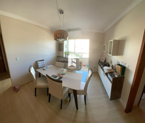 Imagem Apartamento com 2 Quartos à Venda, 72 m² em Nossa Senhora De Lourdes - Santa Maria Imagem Apartamento com 2 Quartos à Venda, 72 m² em Nossa Senhora De Lourdes - Santa Maria