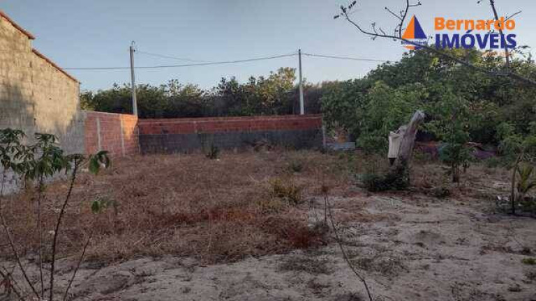 Imagem Casa com 2 Quartos à Venda, 330 m² em Batoque - Pindoretama Imagem Casa com 2 Quartos à Venda, 330 m² em Batoque - Pindoretama