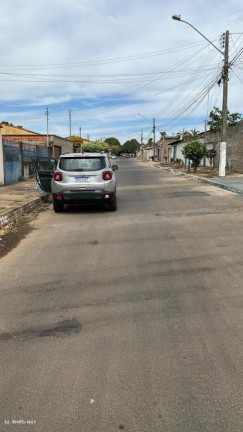 Imagem Casa com 2 Quartos à Venda, 432 m² em Setor Garavelo - Goiânia Imagem Casa com 2 Quartos à Venda, 432 m² em Setor Garavelo - Goiânia