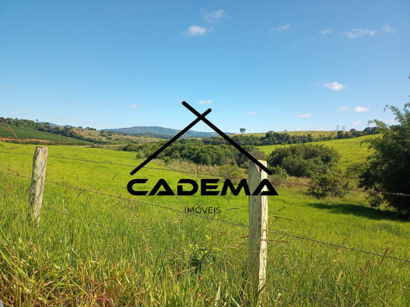 Imagem Chácara com 4 Quartos à Venda, 30 m² em Zona Rural - Monte Sião Imagem Chácara com 4 Quartos à Venda, 30 m² em Zona Rural - Monte Sião