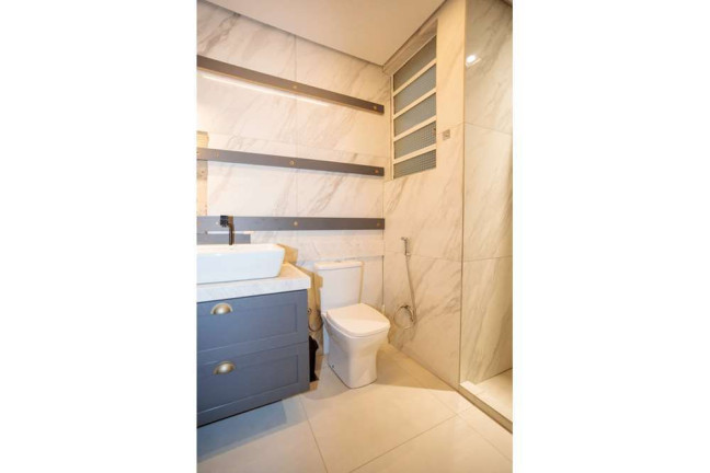 Imagem Apartamento com 2 Quartos à Venda, 61 m² em São Sebastião - Porto Alegre