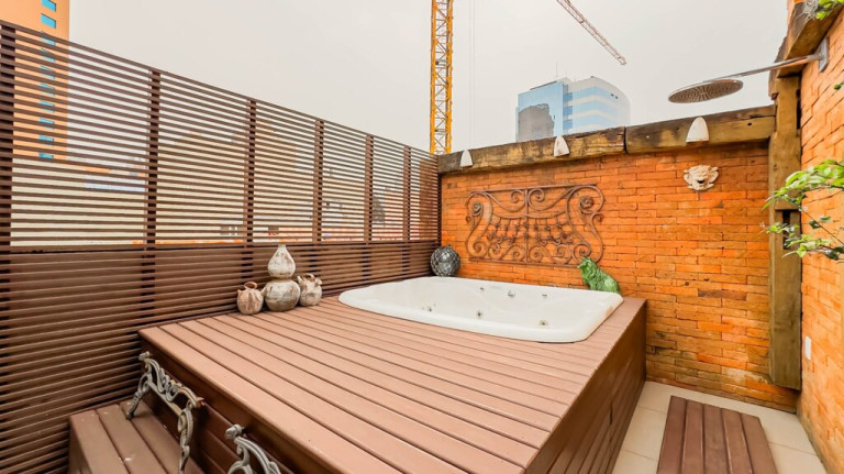 Imagem Imóvel com 2 Quartos à Venda,  em Moinhos De Vento - Porto Alegre