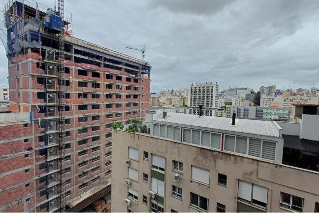 Imagem Imóvel com 1 Quarto à Venda, 25 m² em Cidade Baixa - Porto Alegre Imagem Imóvel com 1 Quarto à Venda, 25 m² em Cidade Baixa - Porto Alegre