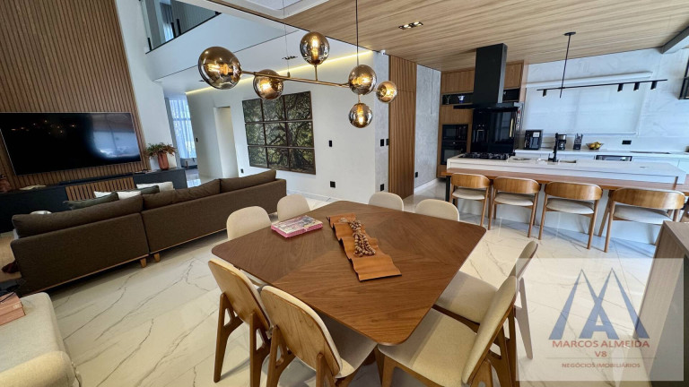 Imagem Casa de Condomínio com 4 Quartos à Venda, 250 m² em Botujuru - Mogi Das Cruzes Imagem Casa de Condomínio com 4 Quartos à Venda, 250 m² em Botujuru - Mogi Das Cruzes