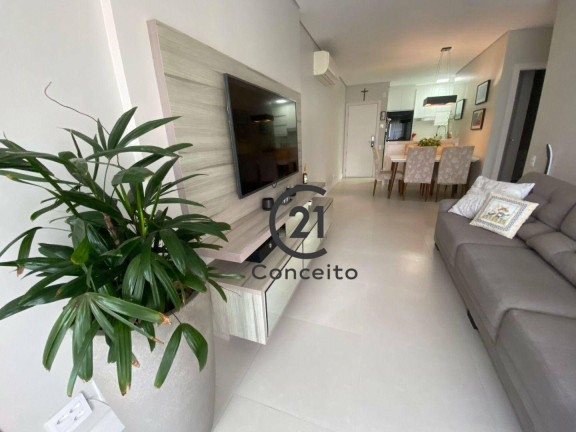 Apartamento com 2 Quartos à Venda, 73 m² em Centro - Florianópolis