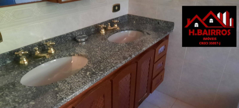 Imagem Casa com 5 Quartos à Venda, 2.500 m² em Vila Capivari - Campos Do Jordão
