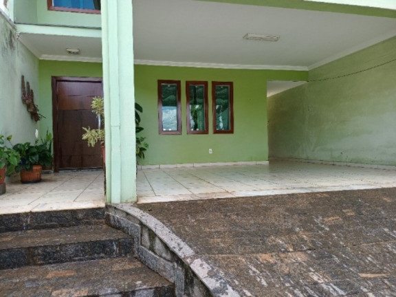 Imagem Casa com 4 Quartos à Venda, 330 m² em Colonial - Contagem