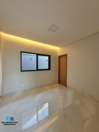 Imagem Casa com 4 Quartos à Venda, 216 m² em Moinho Dos Ventos - Goiânia