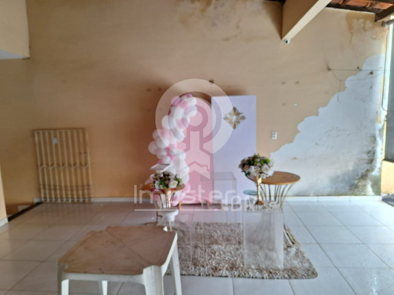 Imagem Casa com 5 Quartos à Venda,  em Acaracuzinho - Maracanaú