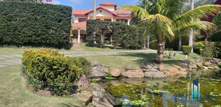 Imagem Casa com 4 Quartos à Venda, 351 m² em Praia Das Taquaras - Balneário Camboriú Imagem Casa com 4 Quartos à Venda, 351 m² em Praia Das Taquaras - Balneário Camboriú
