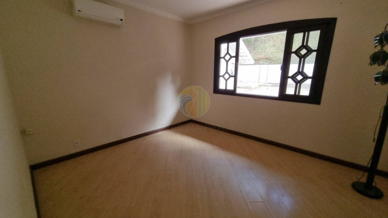Imagem Casa com 4 Quartos à Venda, 321 m² em Estados - Balneário Camboriú
