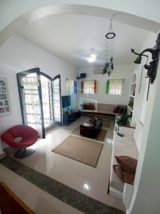 Imagem Casa com 6 Quartos à Venda, 400 m² em Flórida - Praia Grande Imagem Casa com 6 Quartos à Venda, 400 m² em Flórida - Praia Grande