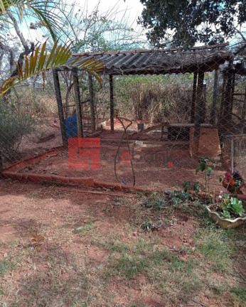 Imagem Imóvel com 3 Quartos à Venda, 2.500 m² em Centro - Montes Claros